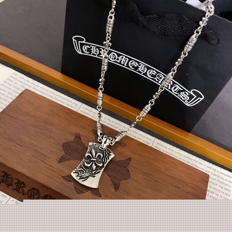 Ch**me He**ts necklaces